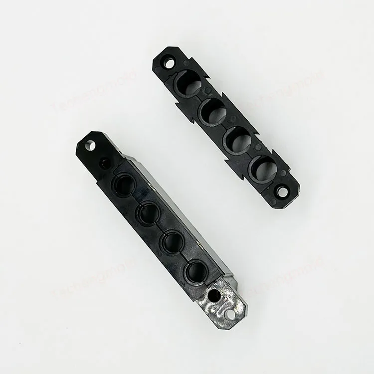 特诚科技PA66精密注塑件实拍 1